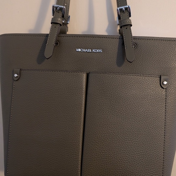 Michael Kors Olive Tote Bag - Picture 6 of 6